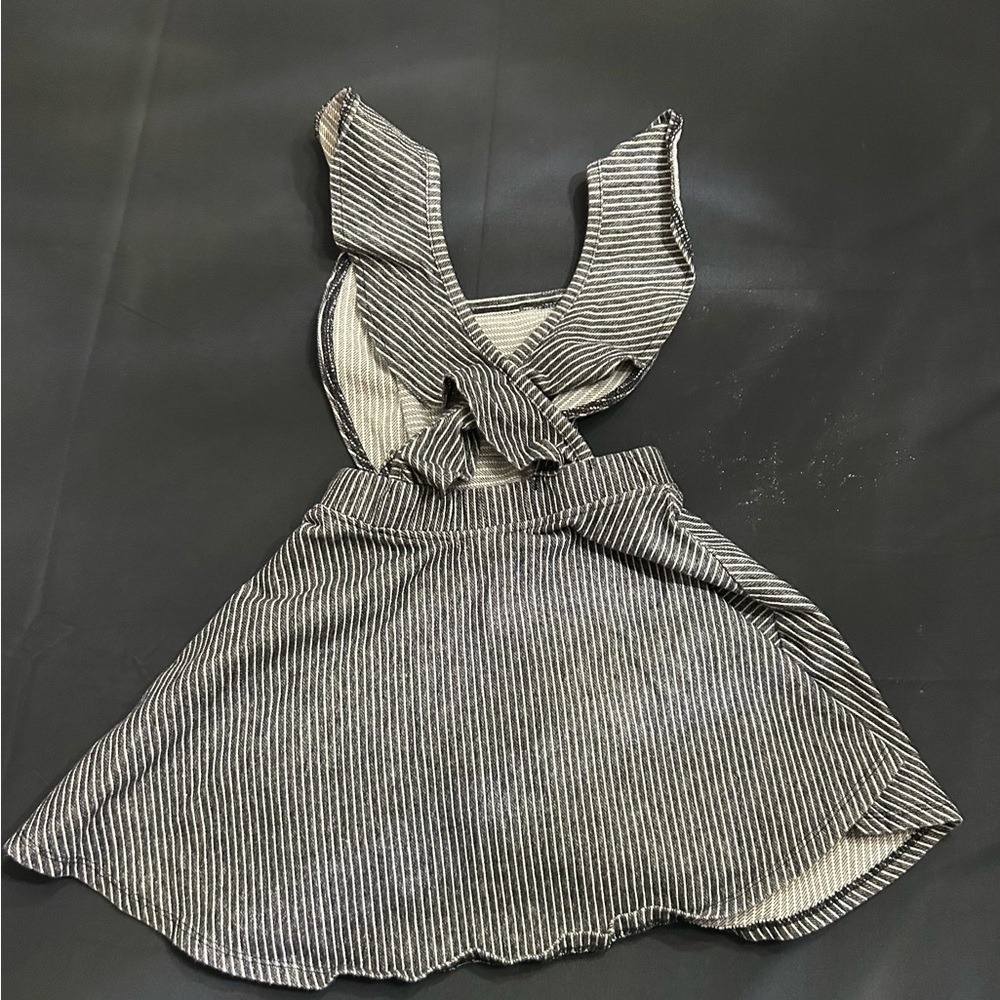 Art Class Girls 4T Black White Pinstripe Flutter Sleeve Twirl Dress Bow FitFlare - Picture 3 of 5